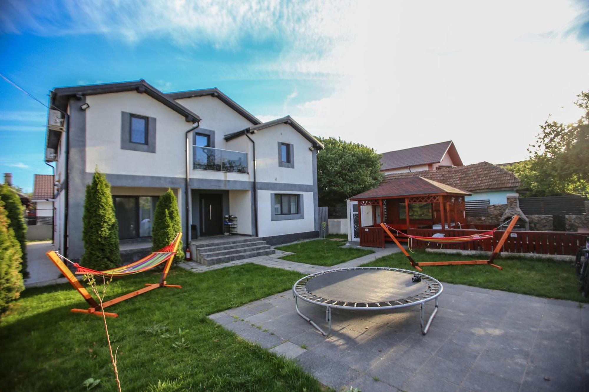 Hotel Casa Kevin Năvodari Esterno foto